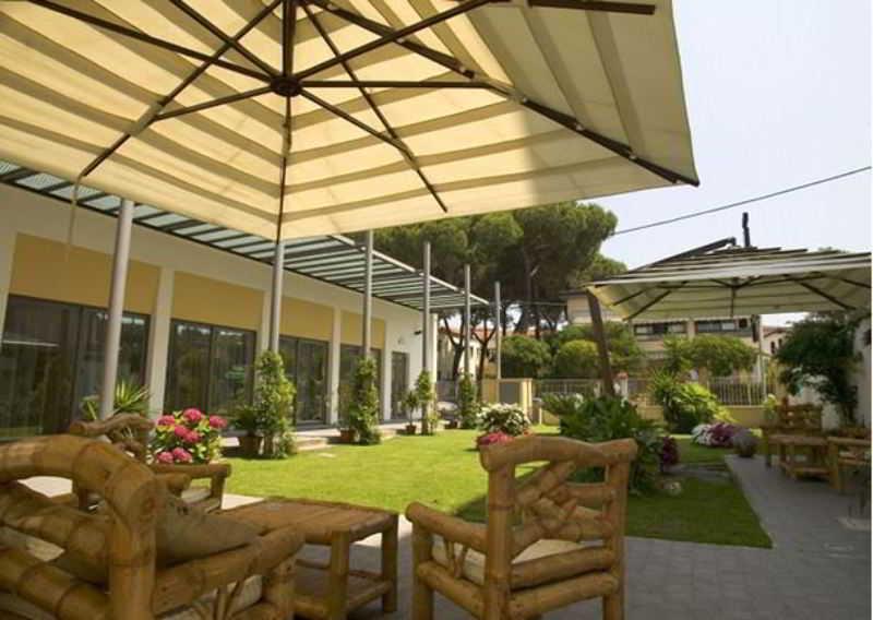 Hotel Spinelli Viareggio Esterno foto