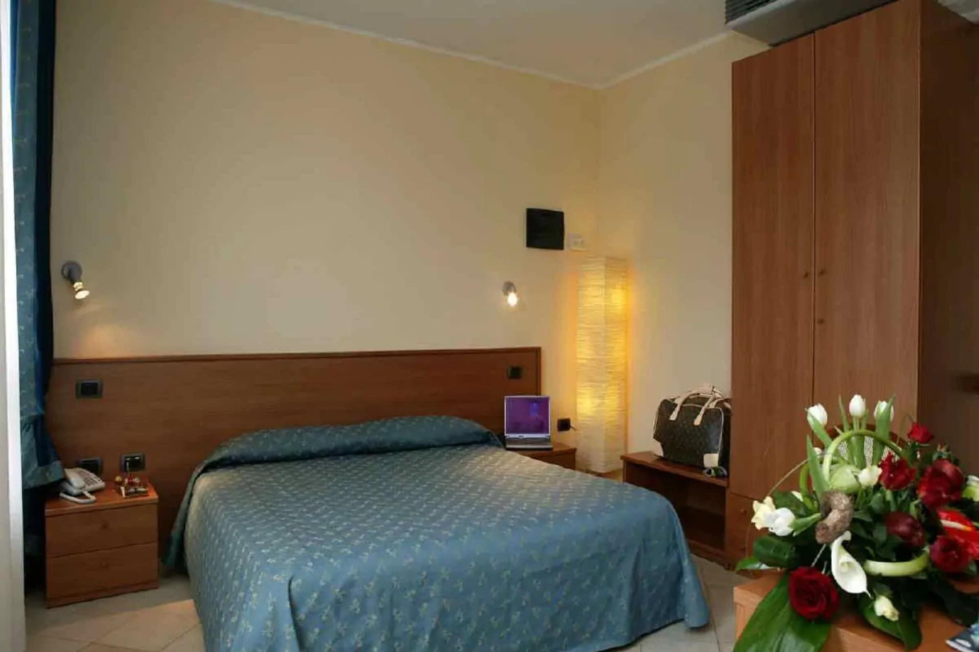 Hotel Spinelli Viareggio Esterno foto