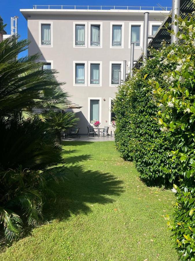 Hotel Spinelli Viareggio Esterno foto