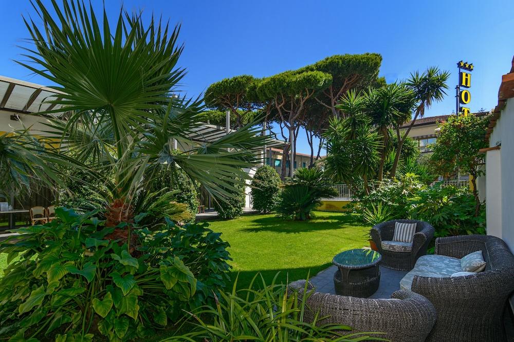 Hotel Spinelli Viareggio Esterno foto